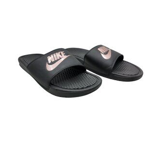 Nike Oiginals Womens Benassi Blush Color Slide On Sandals